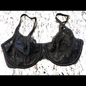 Victoria’s Secret Black Lace unlined demi Bra